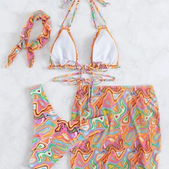 Bikini LUXE Y2K Bikini Swimsuit Set with Beachskirt - Picture 5 of 11